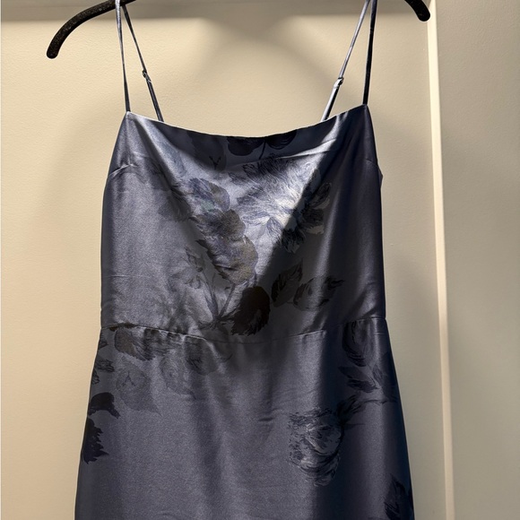 Reformation Frankie Silk in Trieste Border - Picture 6 of 8